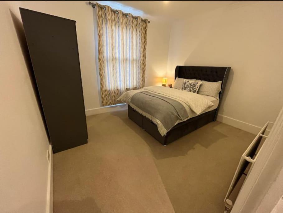 Two Bedroom Flat In London Londres Exterior foto